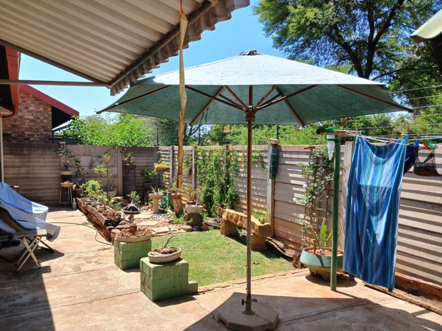 2 Bedroom Property for Sale in Doornpoort Gauteng