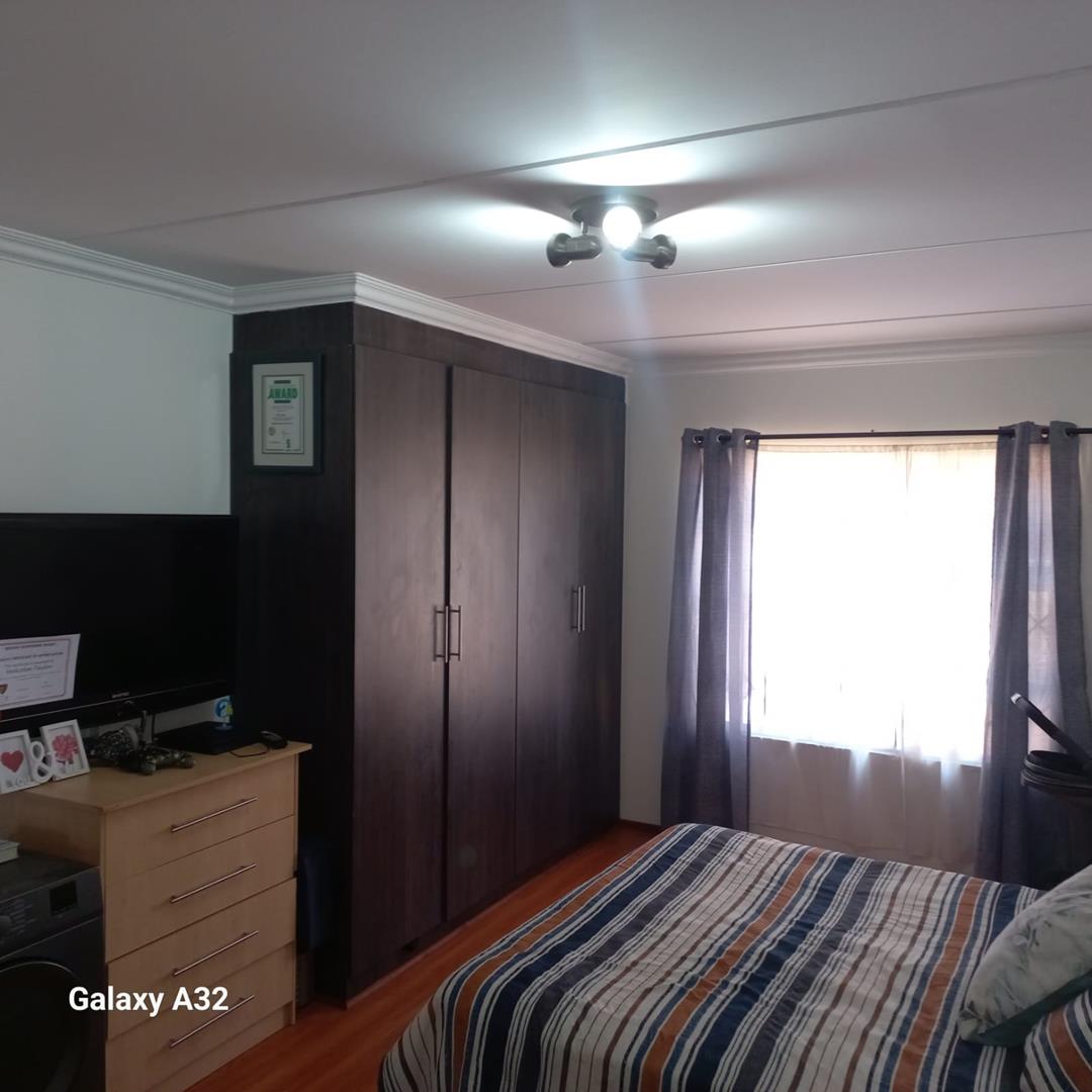 2 Bedroom Property for Sale in Benoni AH Gauteng