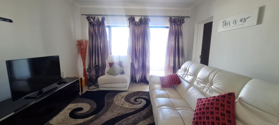 3 Bedroom Property for Sale in Petervale Gauteng