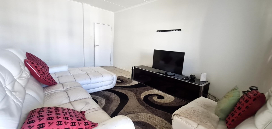 3 Bedroom Property for Sale in Petervale Gauteng