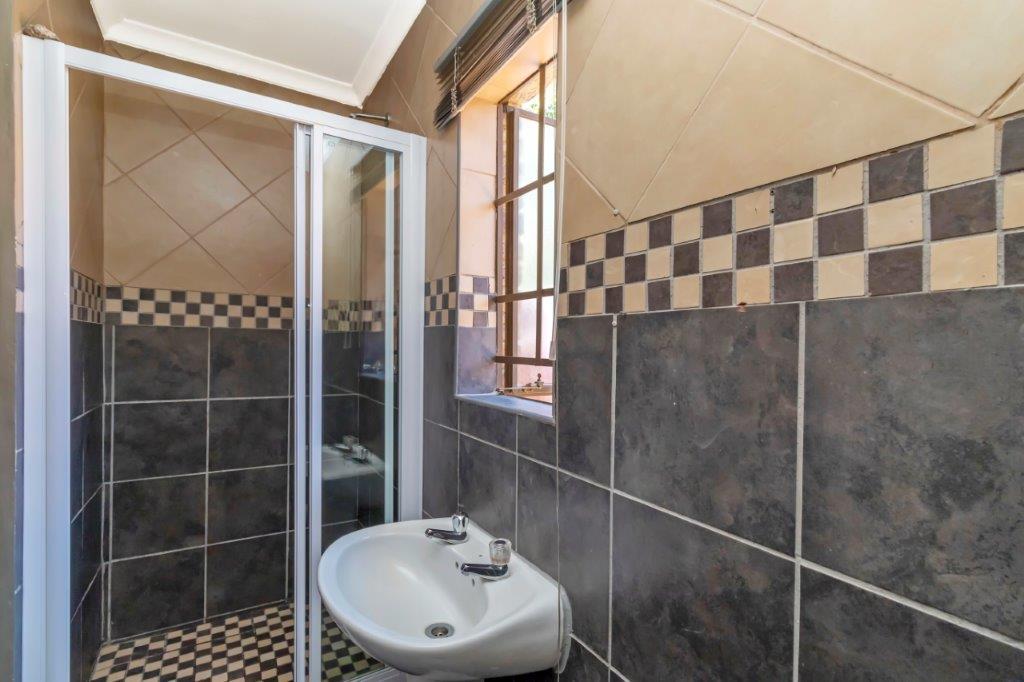 4 Bedroom Property for Sale in Honeydew Ridge Gauteng