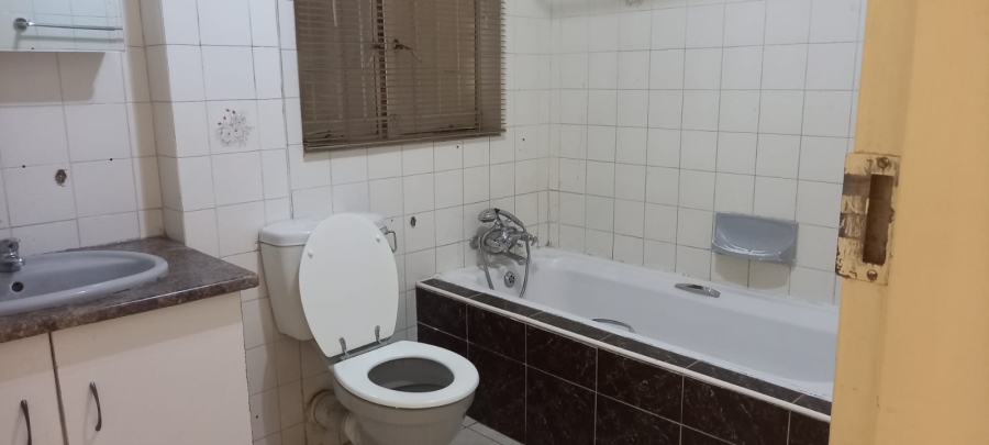 2 Bedroom Property for Sale in Windsor West Gauteng