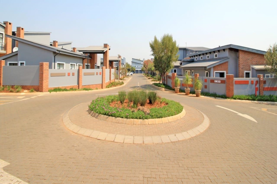 2 Bedroom Property for Sale in Montana Gauteng