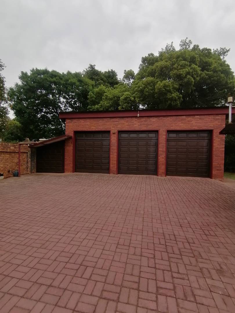 4 Bedroom Property for Sale in Lyttelton Manor Gauteng