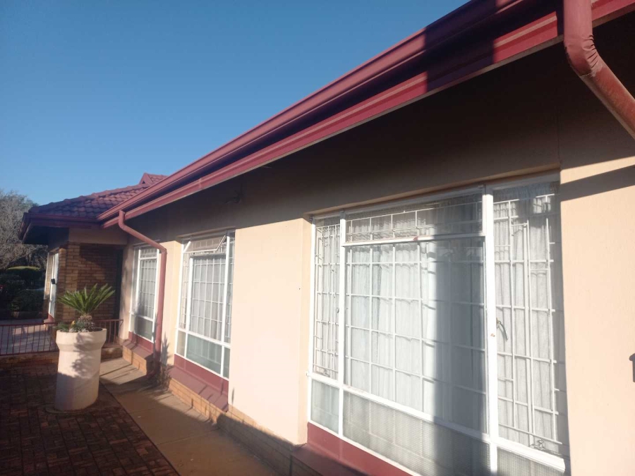 4 Bedroom Property for Sale in Lyttelton Manor Gauteng