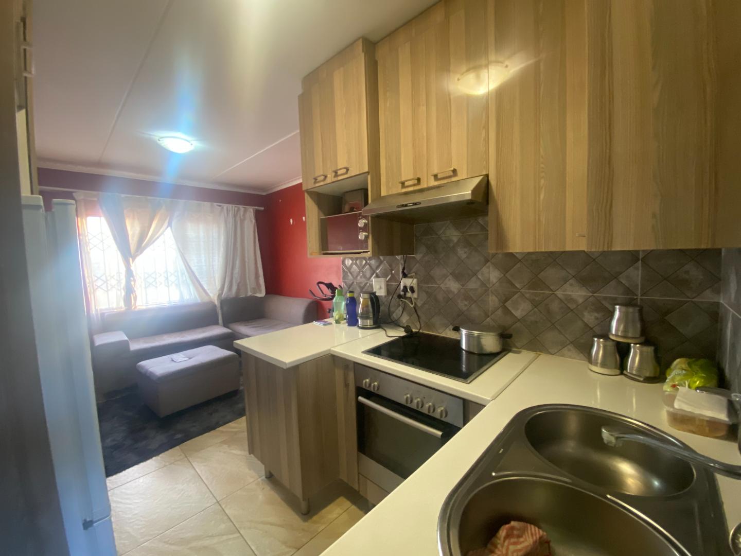 2 Bedroom Property for Sale in Fleurhof Gauteng