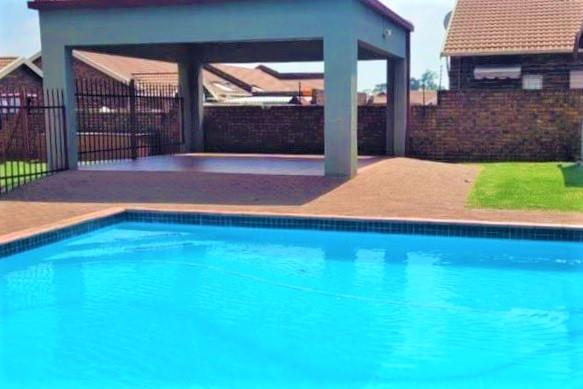 3 Bedroom Property for Sale in Randhart Gauteng