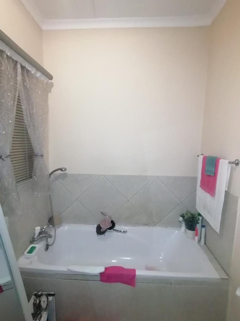 To Let 1 Bedroom Property for Rent in Norkem Park Gauteng