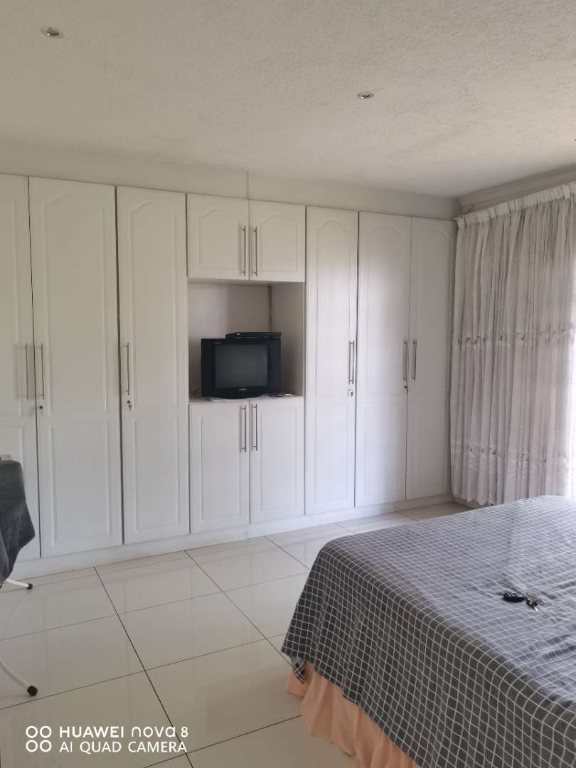 4 Bedroom Property for Sale in Tulisa Park Gauteng