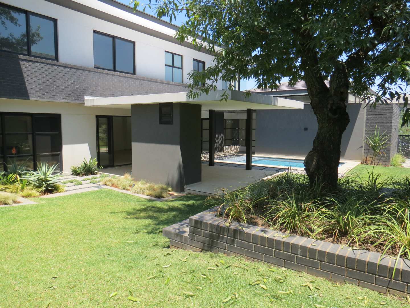 4 Bedroom Property for Sale in Neighbourhood Estate Gauteng