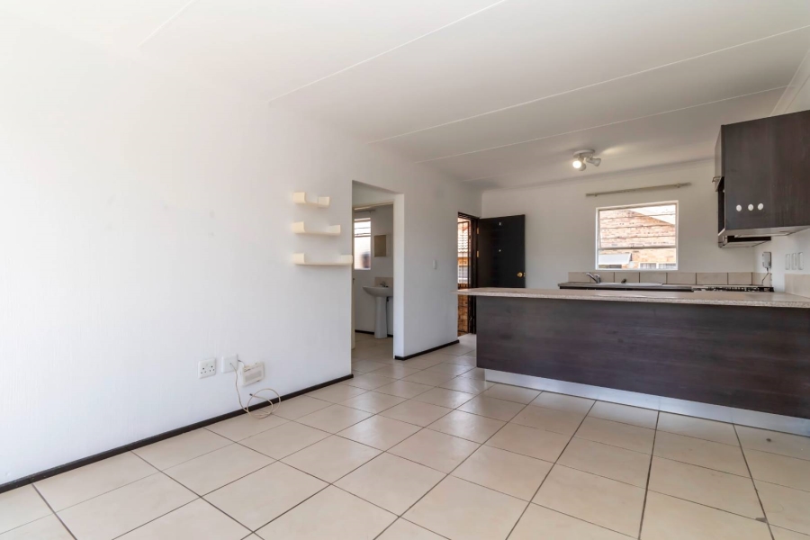 To Let 2 Bedroom Property for Rent in Honeydew Gauteng