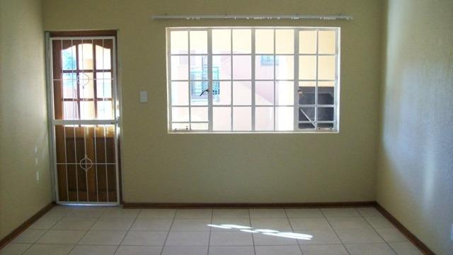 To Let 2 Bedroom Property for Rent in Garsfontein Gauteng