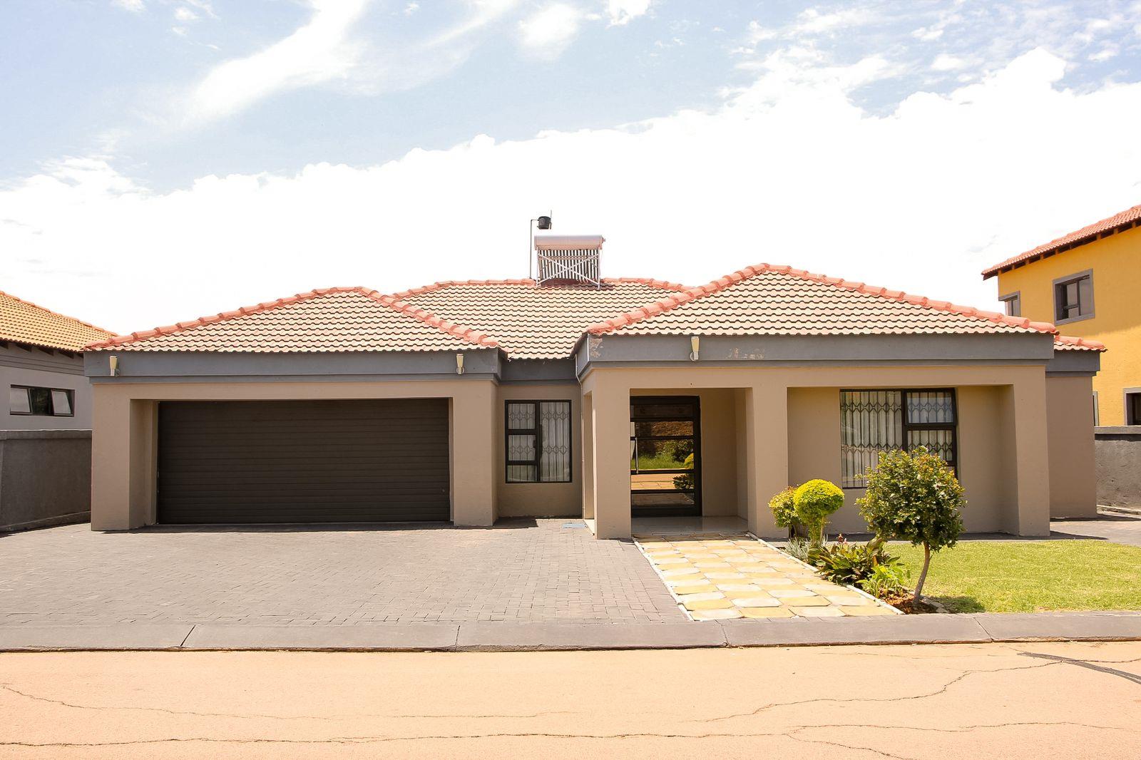 4 Bedroom Property for Sale in The Orchards Gauteng