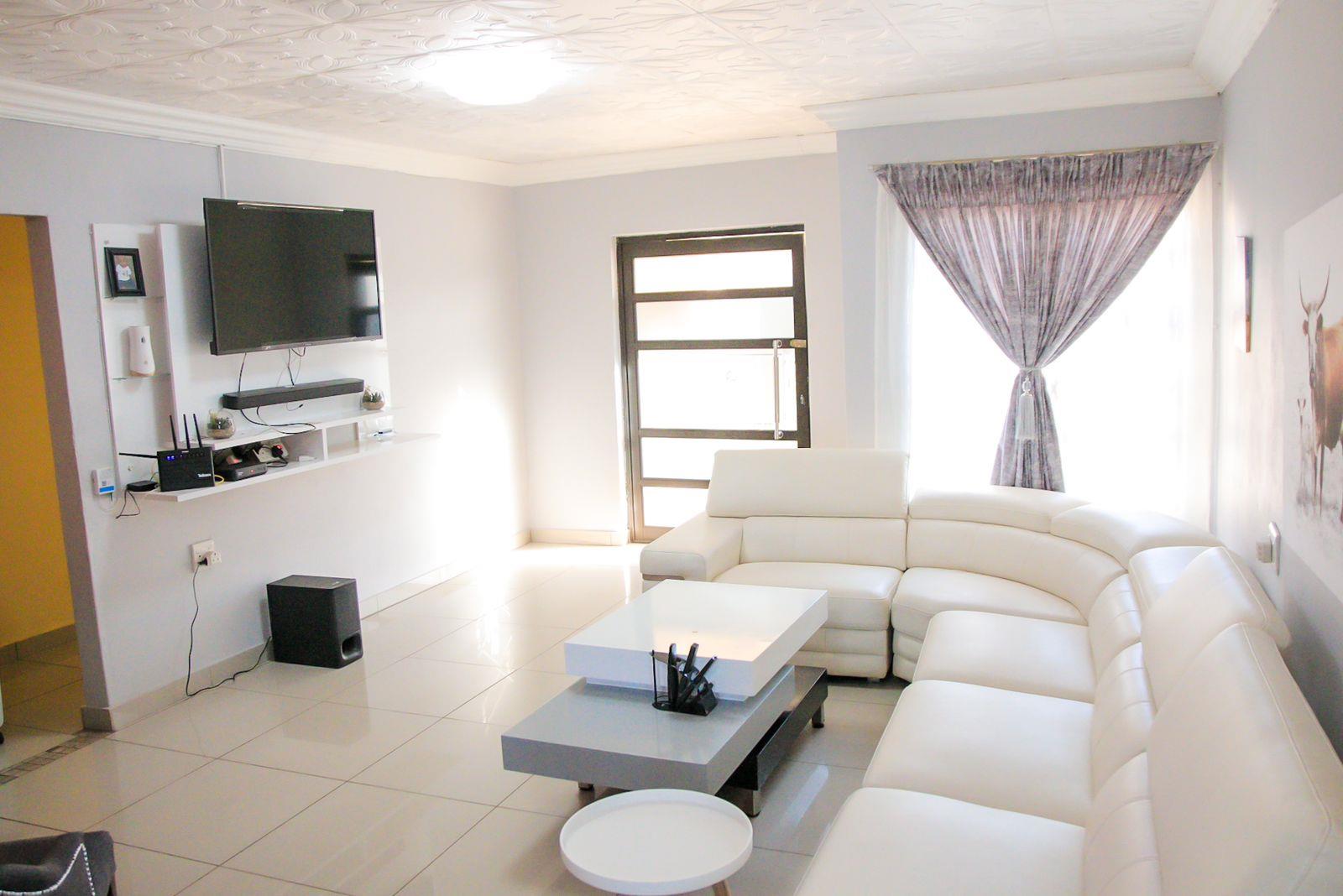 4 Bedroom Property for Sale in The Orchards Gauteng