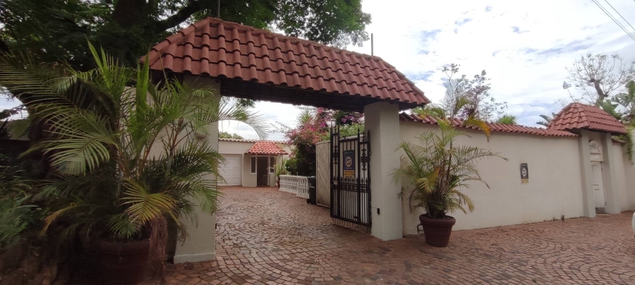 5 Bedroom Property for Sale in Muckleneuk Gauteng