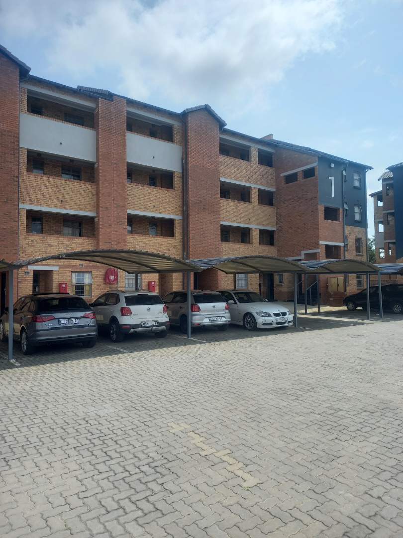 2 Bedroom Property for Sale in Heuweloord Gauteng