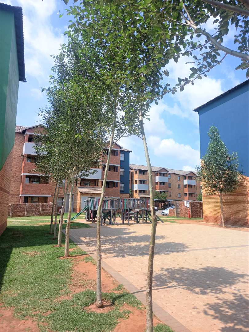 2 Bedroom Property for Sale in Heuweloord Gauteng