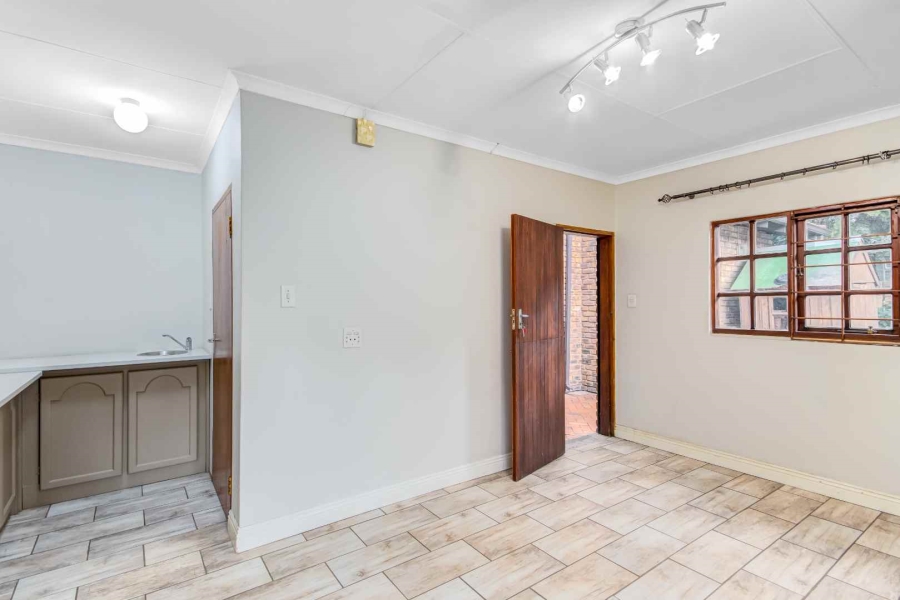 To Let 4 Bedroom Property for Rent in Robin Hills Gauteng