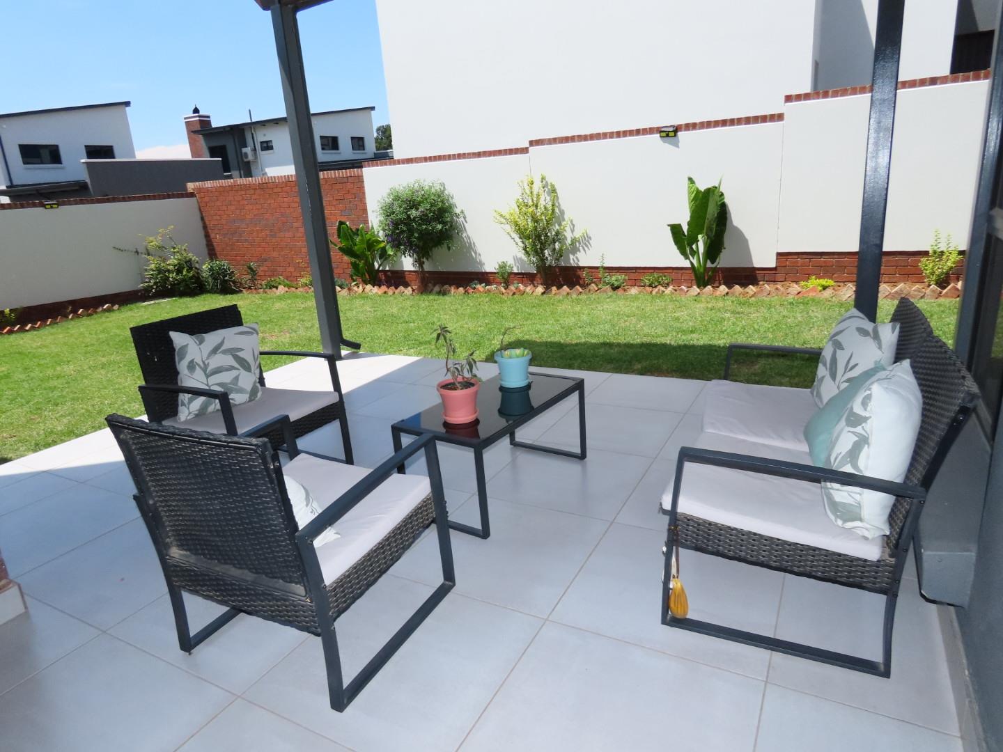 3 Bedroom Property for Sale in Maroeladal Gauteng