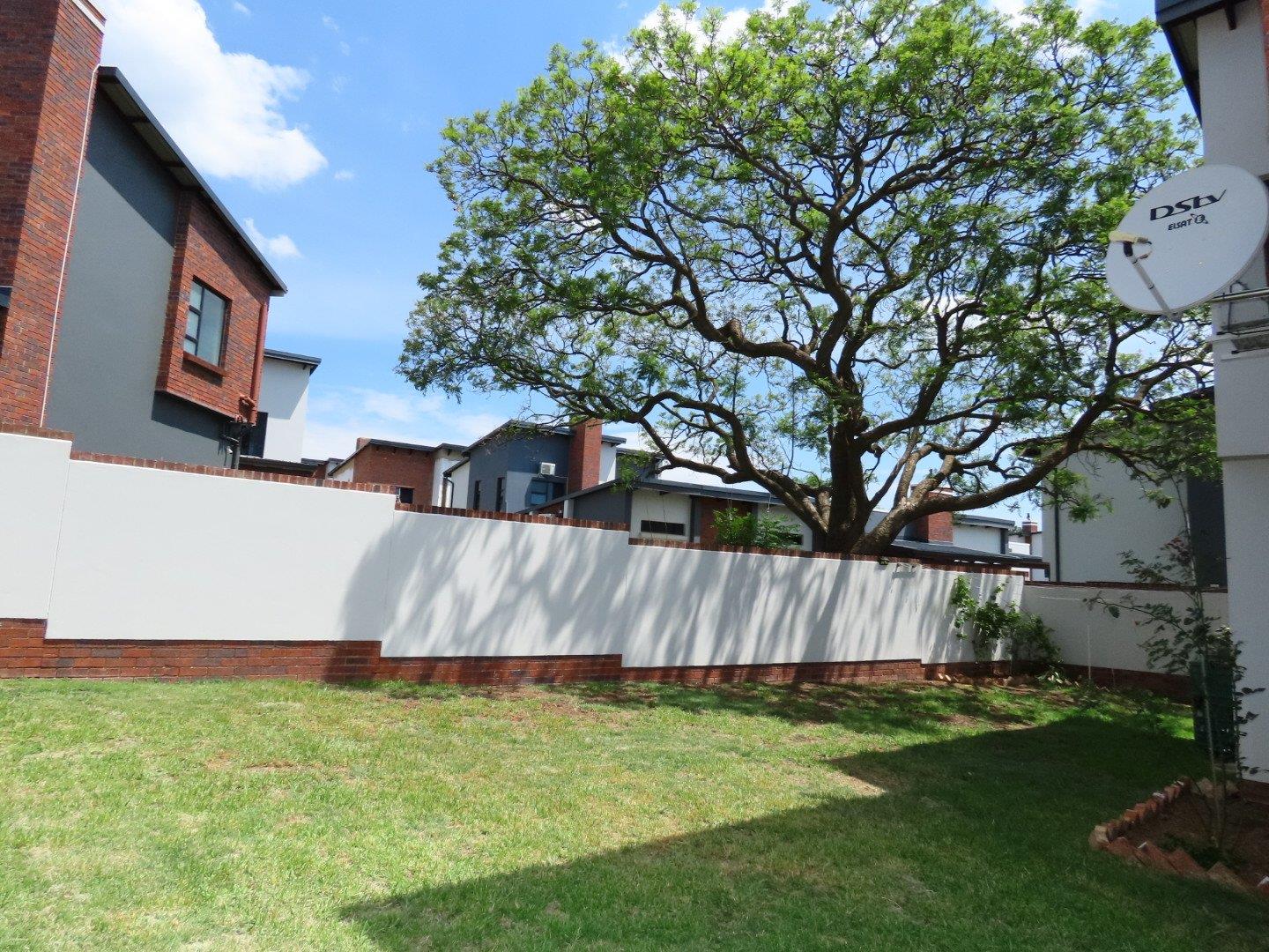 3 Bedroom Property for Sale in Maroeladal Gauteng