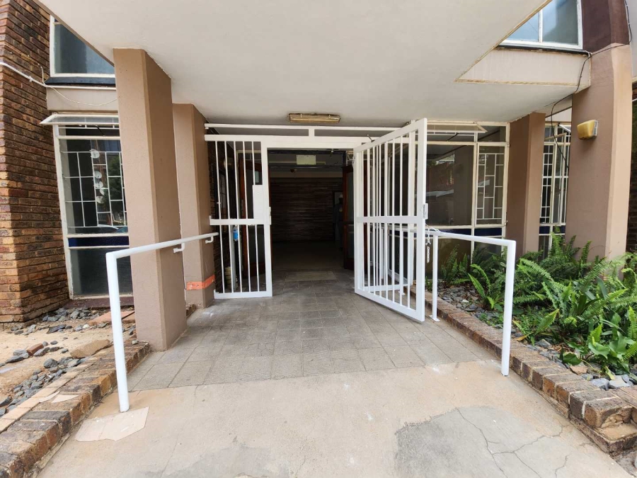 To Let 1 Bedroom Property for Rent in Sunnyside Gauteng