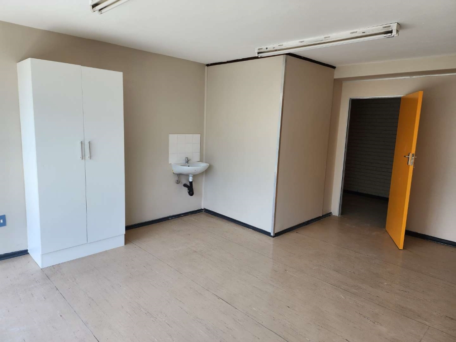 To Let 1 Bedroom Property for Rent in Sunnyside Gauteng