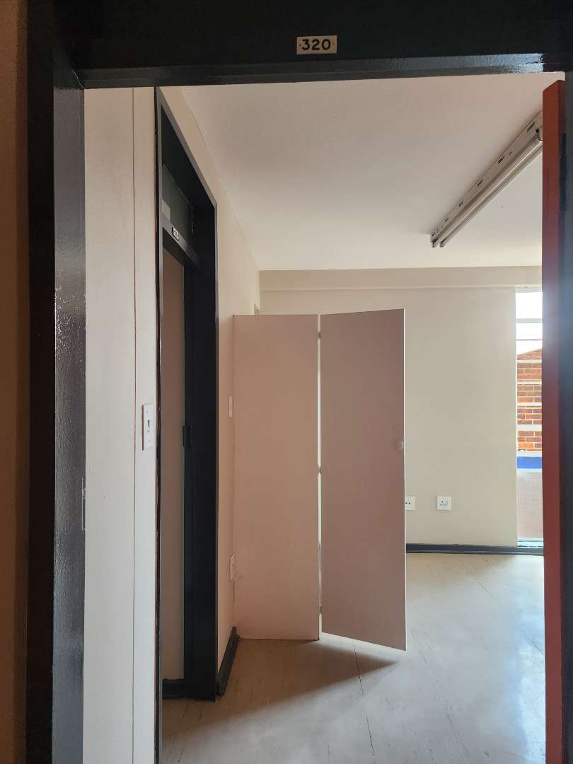 To Let 1 Bedroom Property for Rent in Sunnyside Gauteng