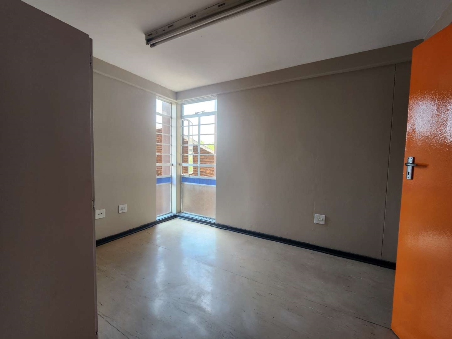 To Let 1 Bedroom Property for Rent in Sunnyside Gauteng