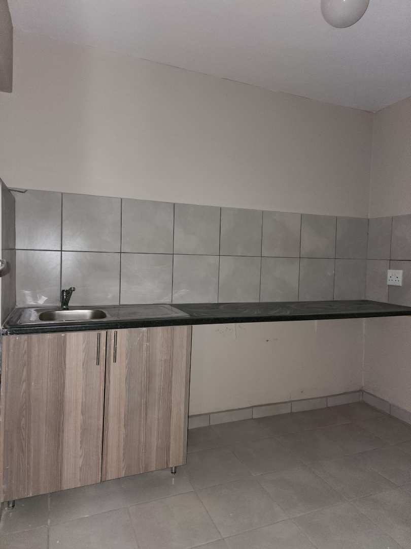 To Let 1 Bedroom Property for Rent in Sunnyside Gauteng