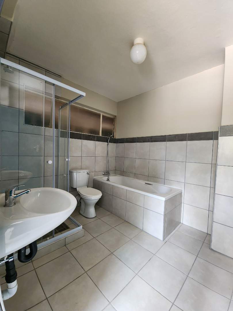 To Let 1 Bedroom Property for Rent in Sunnyside Gauteng