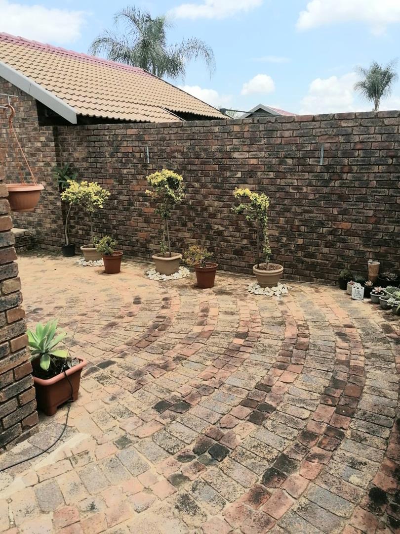 To Let 3 Bedroom Property for Rent in Doornpoort Gauteng