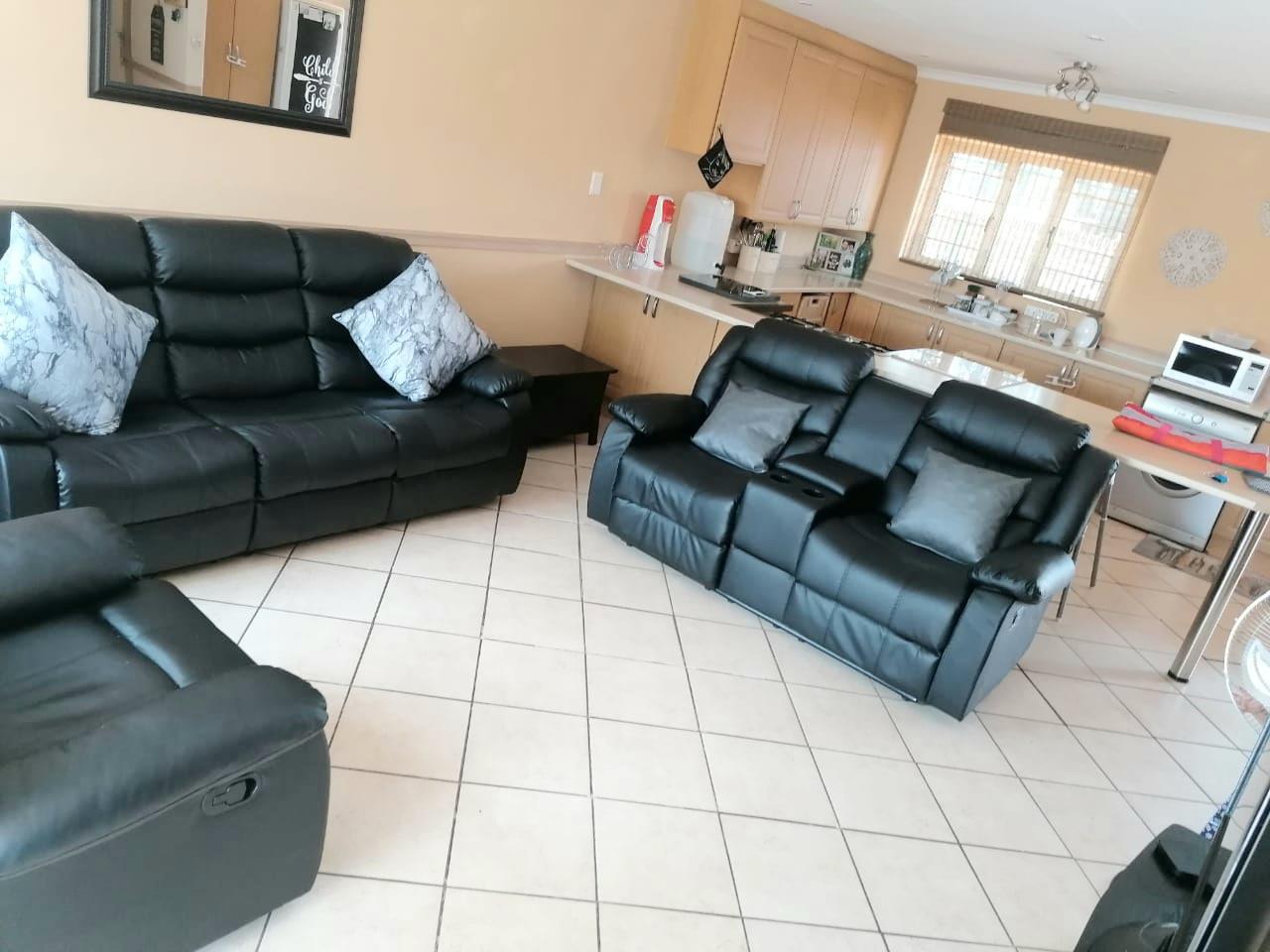 To Let 3 Bedroom Property for Rent in Doornpoort Gauteng