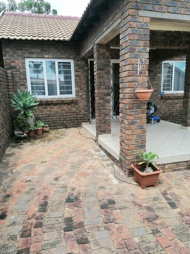 To Let 3 Bedroom Property for Rent in Doornpoort Gauteng