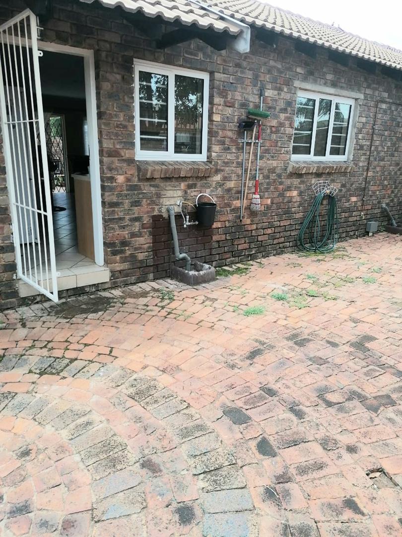 To Let 3 Bedroom Property for Rent in Doornpoort Gauteng