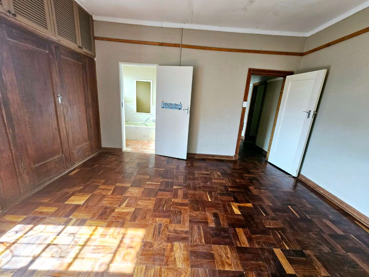5 Bedroom Property for Sale in Rietondale Gauteng