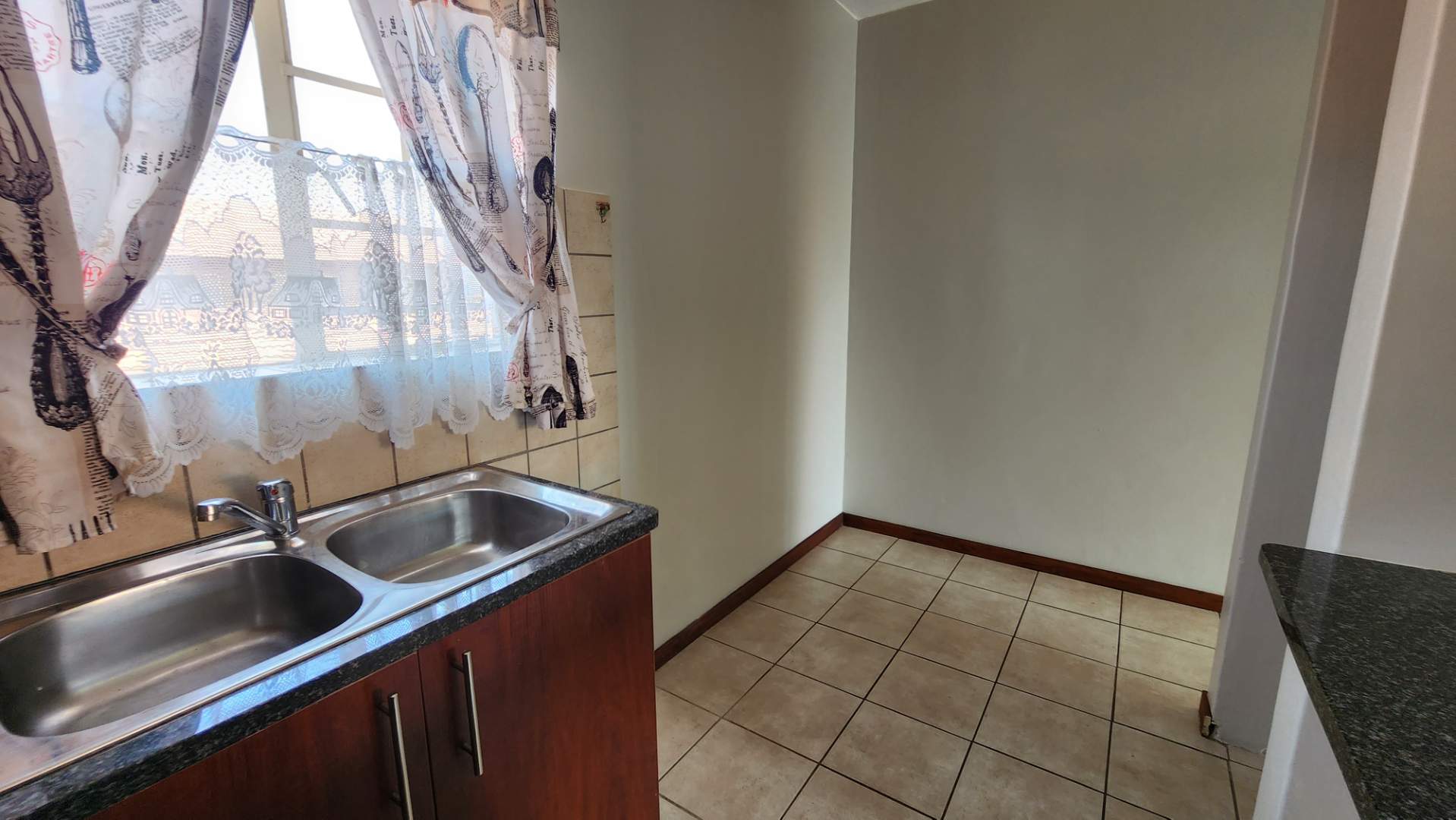 1 Bedroom Property for Sale in Tijger Valley Gauteng