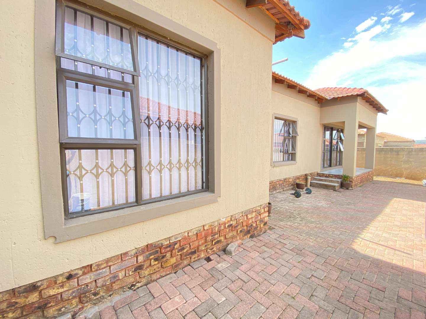 3 Bedroom Property for Sale in Alveda Park Gauteng