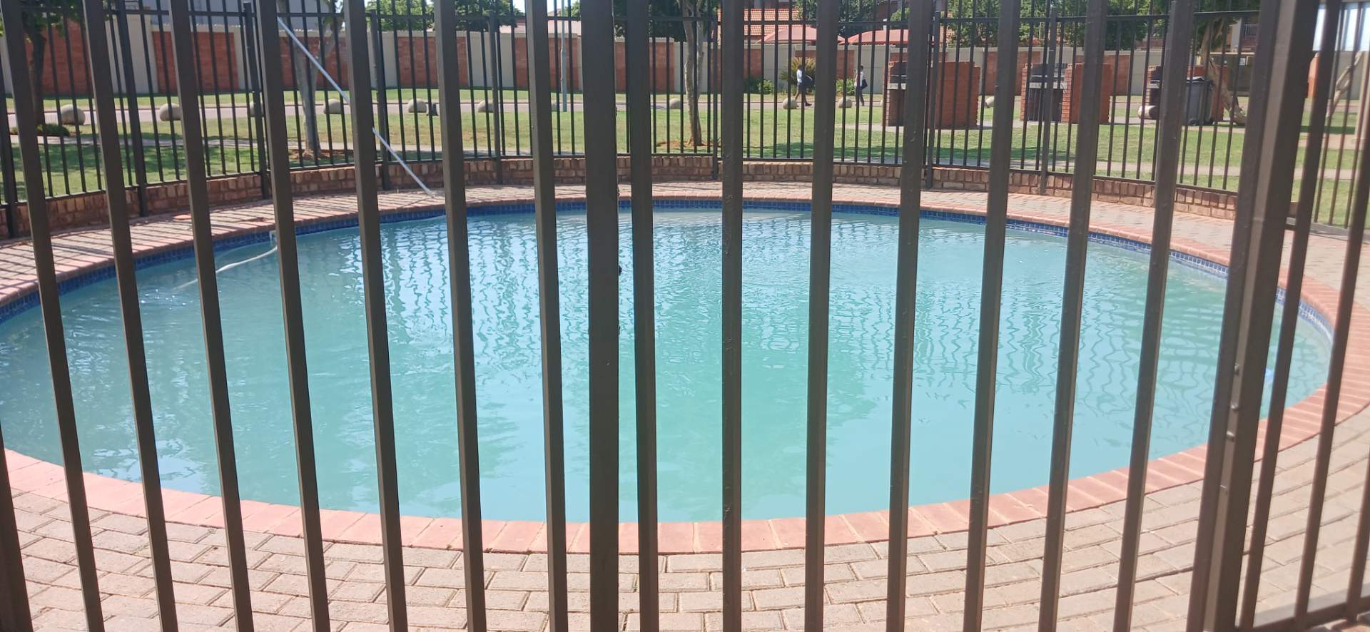 2 Bedroom Property for Sale in The Orchards Gauteng