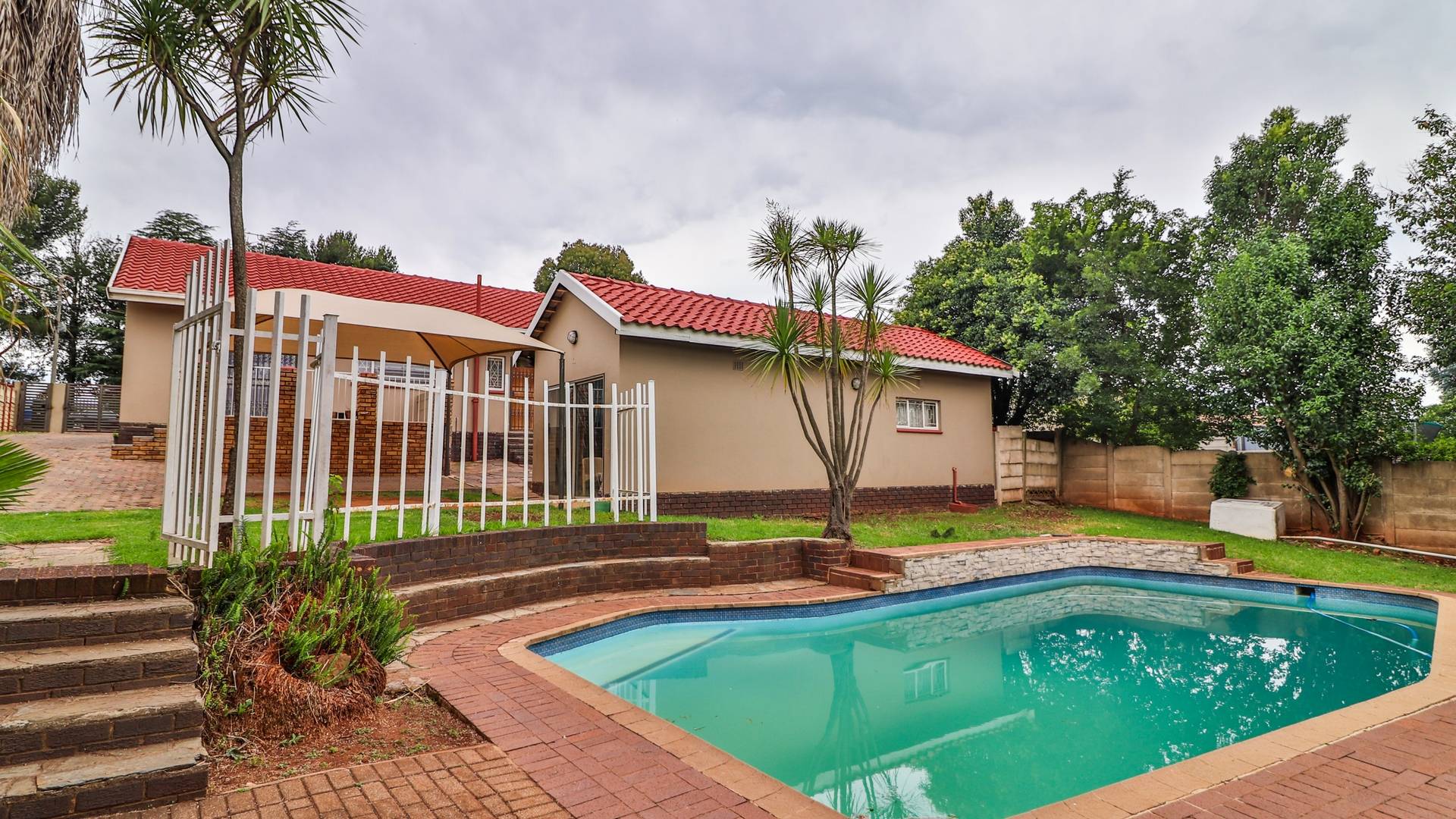 4 Bedroom Property for Sale in Horison View Gauteng