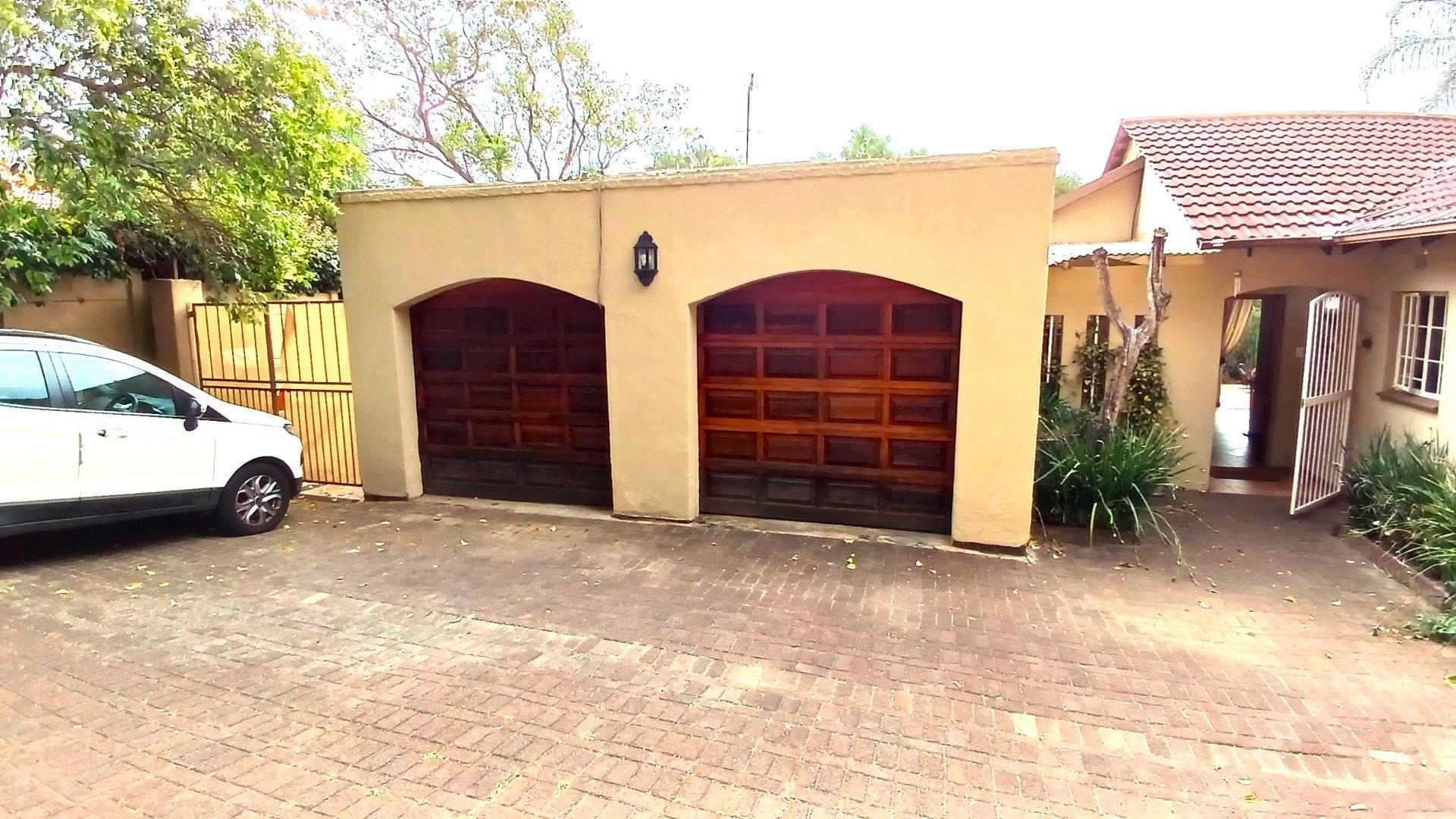 4 Bedroom Property for Sale in Boskruin Gauteng