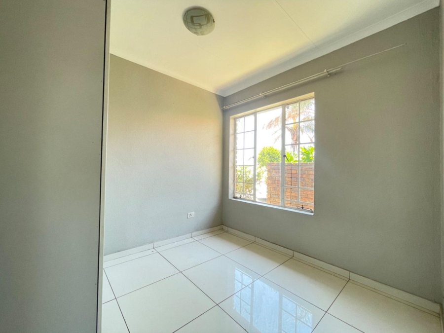 To Let 3 Bedroom Property for Rent in Terenure Gauteng