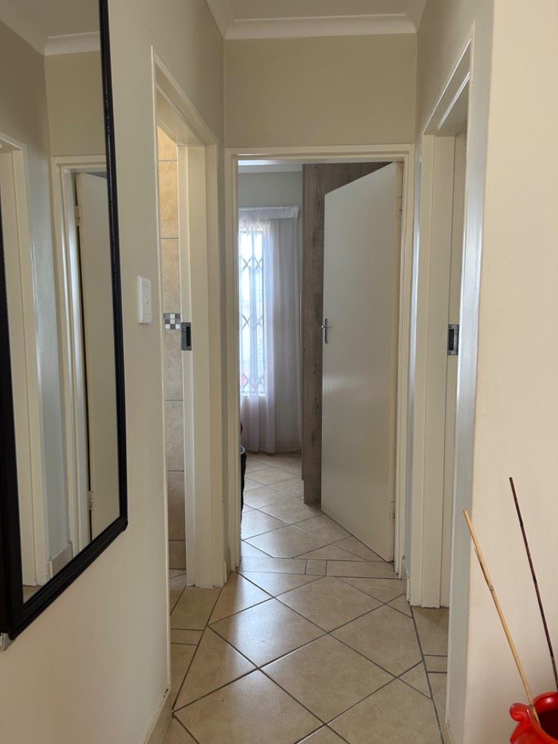 2 Bedroom Property for Sale in Kirkney Gauteng