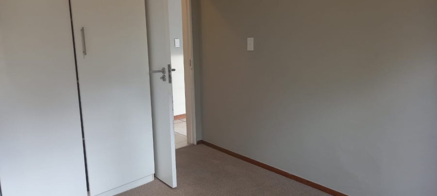 To Let 2 Bedroom Property for Rent in Rivonia Gauteng