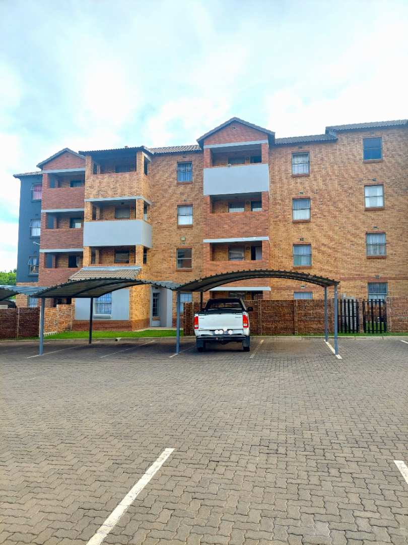 2 Bedroom Property for Sale in Heuweloord Gauteng