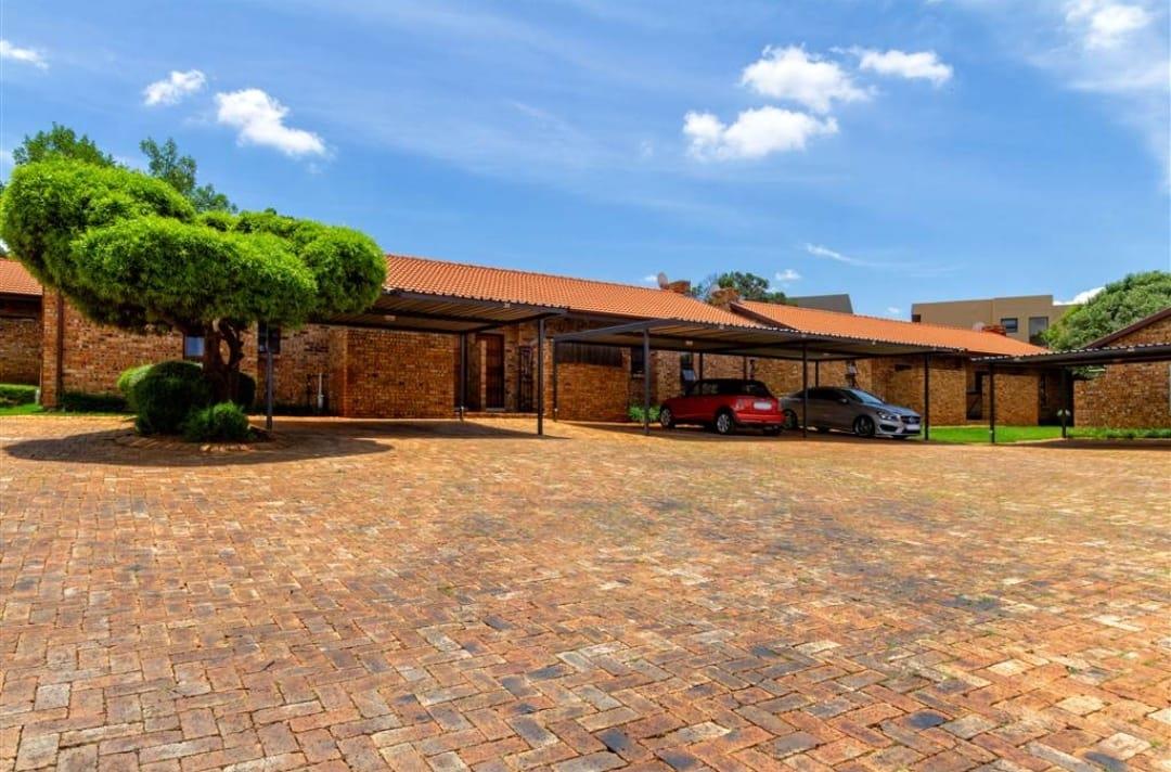 4 Bedroom Property for Sale in Noordhang Gauteng