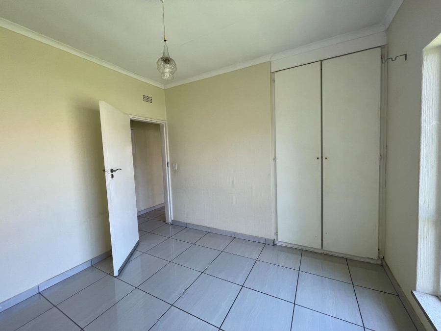 To Let 4 Bedroom Property for Rent in Glen Marais Gauteng