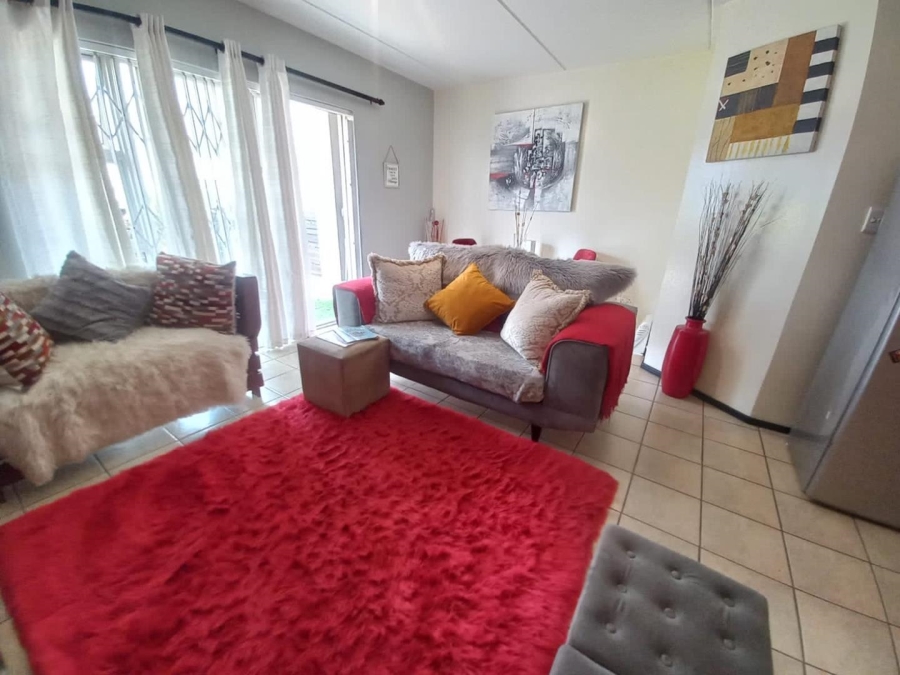 2 Bedroom Property for Sale in Bardene Gauteng