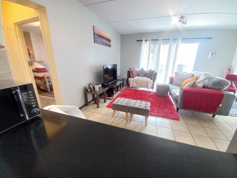 2 Bedroom Property for Sale in Bardene Gauteng