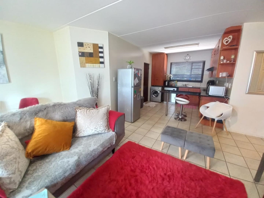 2 Bedroom Property for Sale in Bardene Gauteng