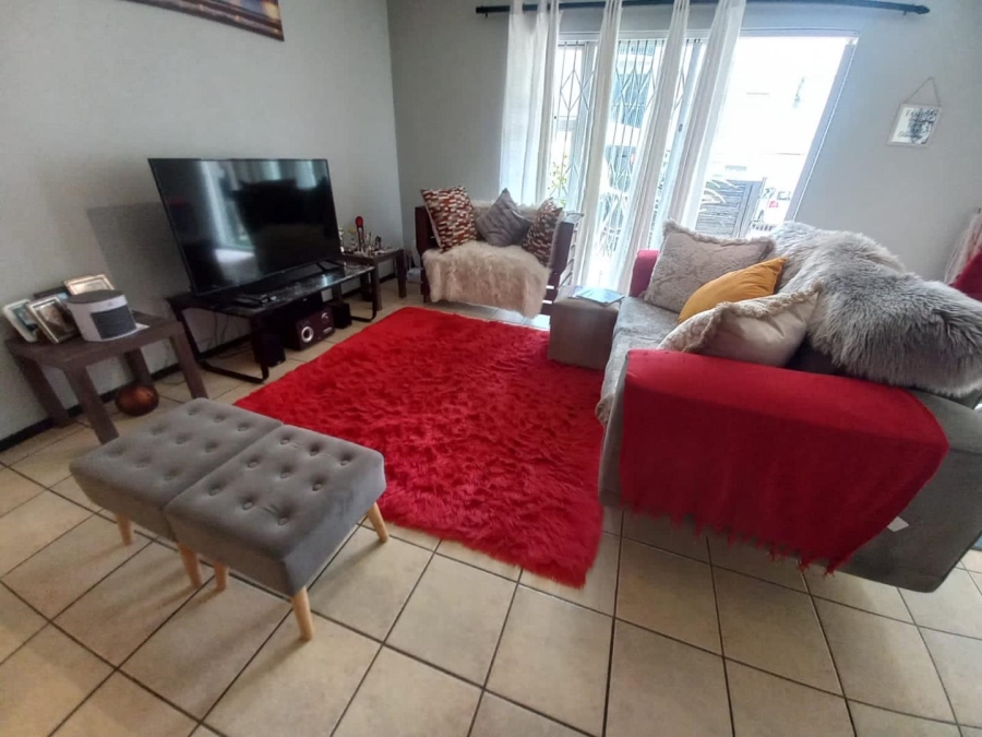 2 Bedroom Property for Sale in Bardene Gauteng